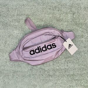 ⭐️NEW⭐️NWT ADIDAS Core Waist Pack